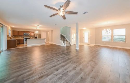 1215 Alhambra Dr, Lancaster, TX 75146-2161