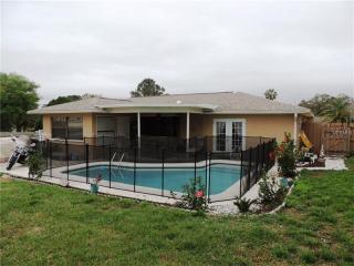 10401 Landmark Dr, Port Richey, FL 34667-6656
