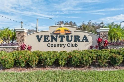 3722 Southpointe Dr, Orlando, FL 32822-4077