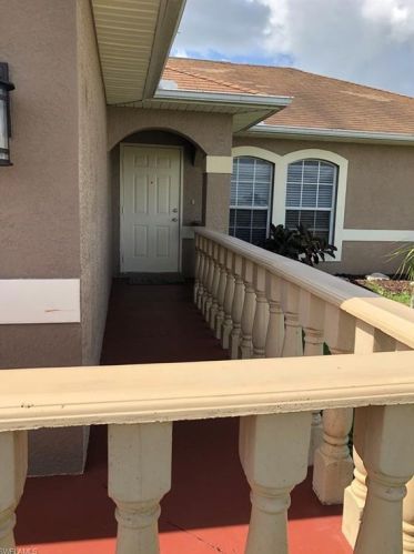 4013 23rd St, Lehigh Acres, FL 33976-3359