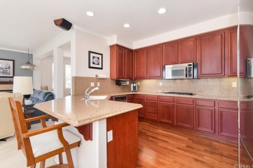 2056 242nd St, Lomita CA  90717-1116 exterior