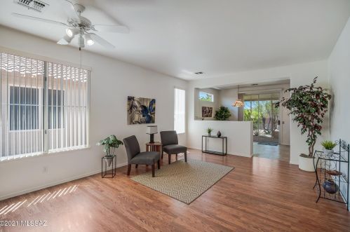 7895 Morning Light Way, Tucson, AZ 85743-5475