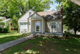 2007 Crest Rd, Maryville, TN 37804-4306