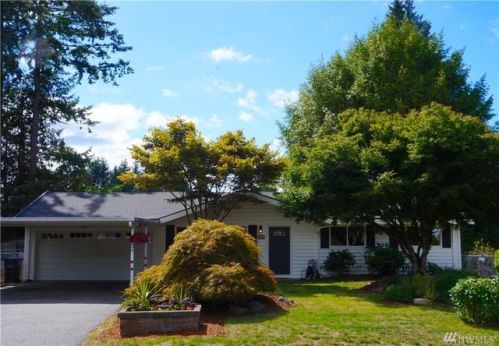 309 Pinewood Dr, Bremerton, WA 98310-2223