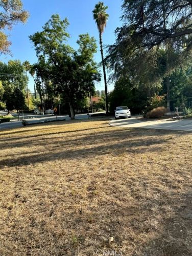 5161 Victoria Ave, Riverside, CA 92506-1564