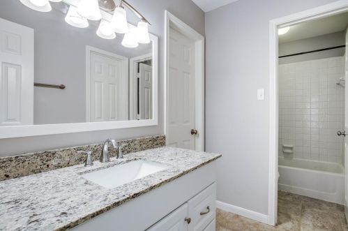 4513 Prescott Cir, Lewisville TX  75028-2029 exterior