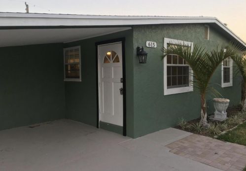 615 El Prado, West Palm Beach, FL 33405-1961
