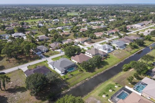 222 Broadmoor Ln, Placida FL  33947-1903 exterior