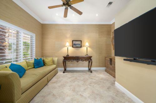 150 Kavenish Dr, Rancho Mirage CA  92270-3228 exterior