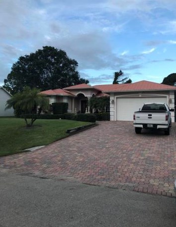 107 Nebraska Cir, Sebastian, FL 32958-6702