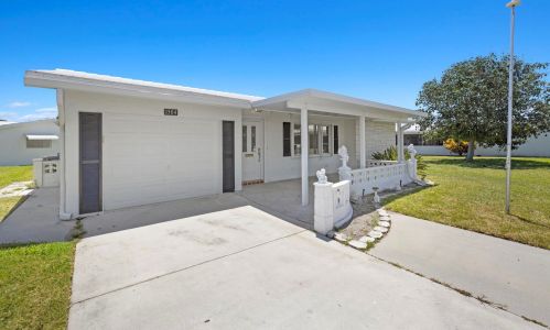 1304 16th St, Boynton Beach, FL 33426-5818