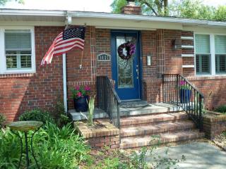1437 Harbor Oaks Rd, Jacksonville, FL 32207-2011