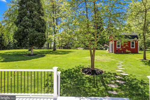 3894 Yerkes Rd, Collegeville PA  19426-3209 exterior