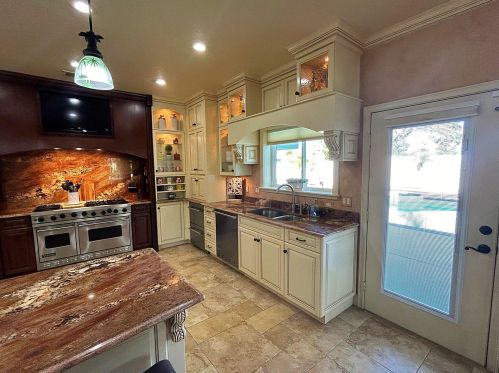 3 Cedar St, Daytona Beach FL  32127-6416 exterior