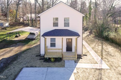 223 College St, Oxford, NC 27565-2911