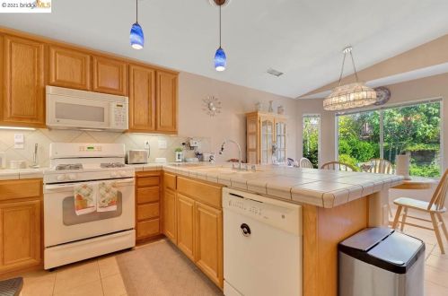 402 Laurel Pl, Rio Vista CA  94571-2181 exterior