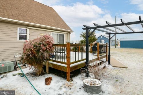 6408 Deer Mdw Rd, Farmington DE  19950-4564 exterior