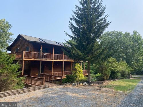 979 Moonshine Hollow Rd, Lost City, WV 26810-8446
