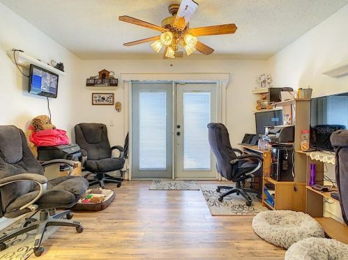945 14th St, Saint Petersburg FL  33705-1242 exterior
