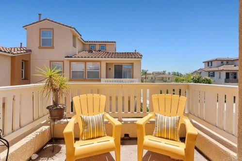 4102 Karst Rd, Carlsbad, CA 92010-5560