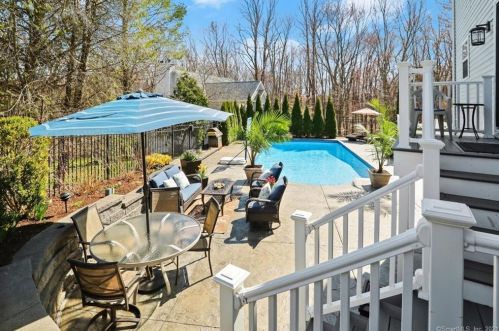 301 Cedar St, Norwalk, CT 06854-1708
