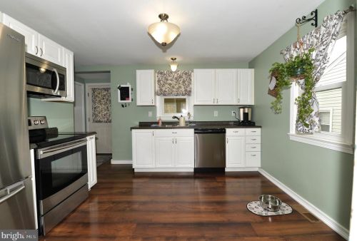 1805 Line St, Lansdale PA 19446-1632 exterior