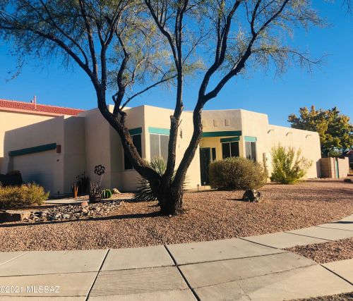 8866 Desert Lily Pl, Tucson, AZ 85715-5919