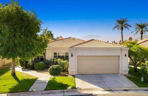 48211 Vista De Nopal, La Quinta CA  92253-2275 exterior