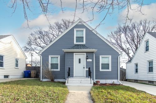 7401 41st Ave, Kenosha, WI 53142-1939