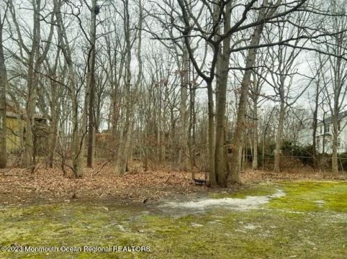 71 Northrup Dr, Bricktown NJ  08724-2019 exterior
