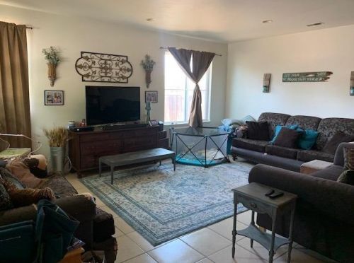 2275 Waldby Ave, Fresno CA  93727-5277 exterior