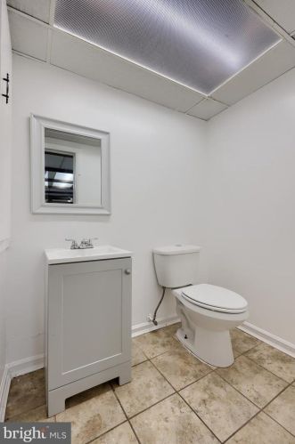 3450 Fishing Crk Vly Rd, Harrisburg PA 17112-9627 exterior