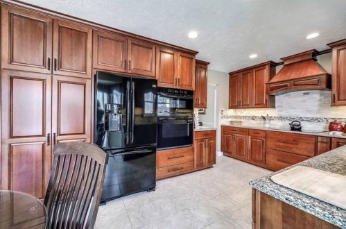 363 Birch St, Imperial PA  15126-1151 exterior