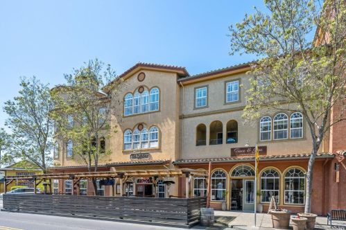 416 Emily Rose Cir, Windsor CA  95492-7732 exterior