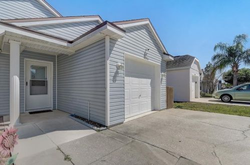 3324 Huntwicke Blvd, Davenport FL  33837-8297 exterior