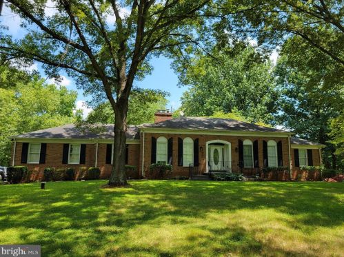 13501 Highland Farms Ct, Nokesville VA  20181-2811 exterior