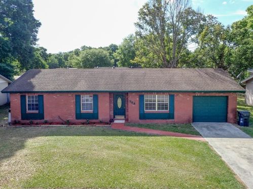 704 Hemlock Ln, Lakeland, FL 33810-2882
