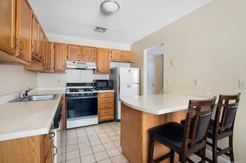 28 Jimal Dr, Middletown, NY 10940-3648