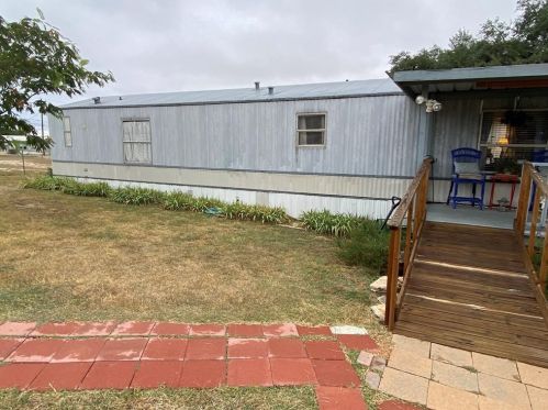 4513 Willow Ct, Granbury, TX 76048-3585