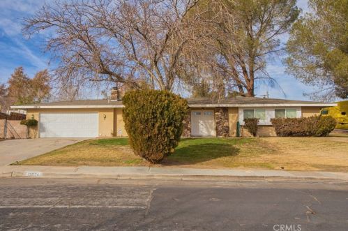 15824 Inyo St, Victorville, CA 92395-3433