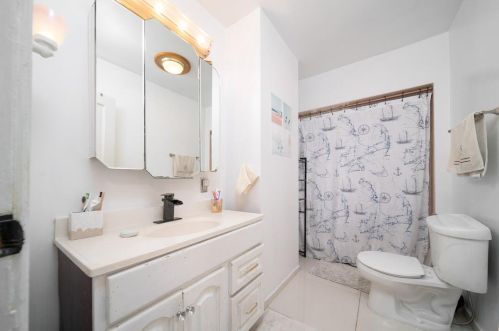 6541 5 Ave, Kenosha WI 53143-5117 exterior