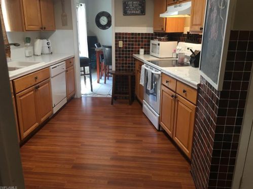 618 95th Ave, Naples, FL 34108-2455