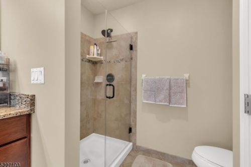 16 Greenwich Ct, Mount Olive NJ  07828-2452 exterior