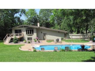 2540 Lancaster Ln, Minneapolis, MN 55441-4233