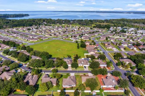 4641 Marsh Harbor Dr, Tavares FL  32778-4764 exterior