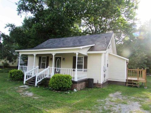 1215 Knapp Ave, Dyersburg, TN 38024-2711