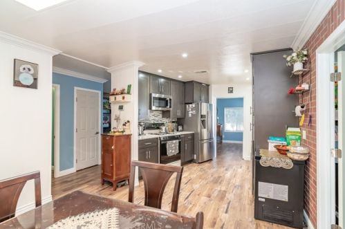 89 Sir Galahad Dr, Riverside CA  92507-6950 exterior