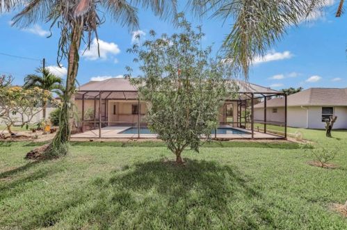 3728 6th Ave, Cape Coral FL  33904-5203 exterior