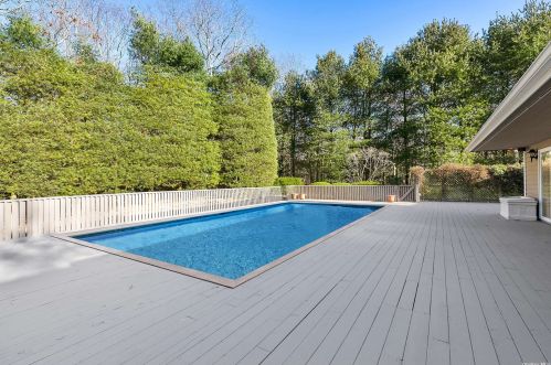 27 Timber Ln, East Hampton, NY 11937-5145