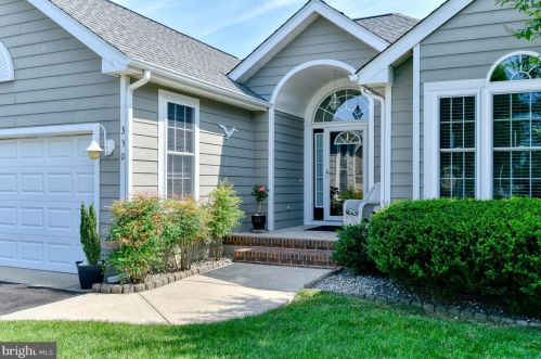 330 Lakeside Dr, Lewes, DE 19958-8952